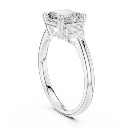 Noemi VVS Lab-Grown Diamond Ring