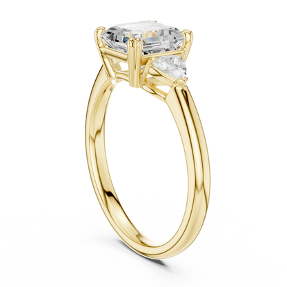 Noemi VVS Lab-Grown Diamond Ring